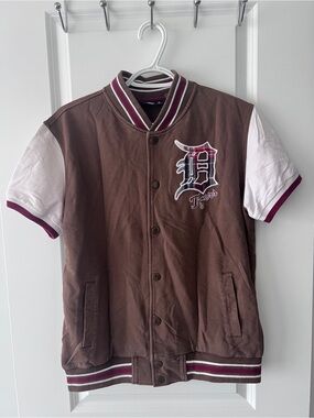 MLB vintage-style Detroit Tigers short sleeve varsity jacket